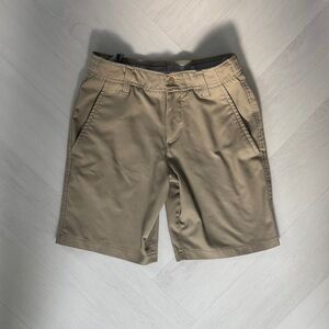 UA Boys Khaki Shorts Size youth Small